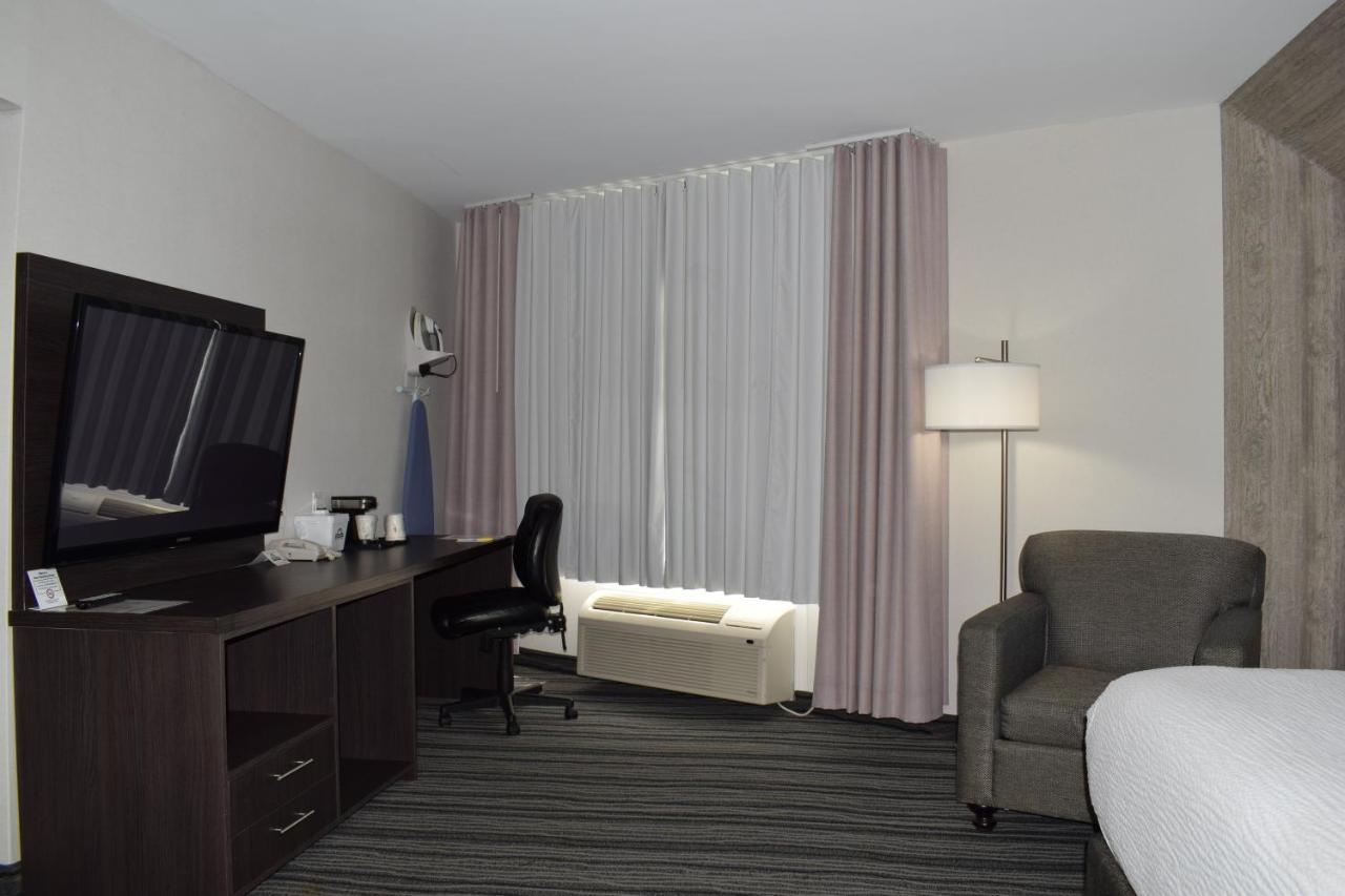 Days Inn By Wyndham Kingston Buitenkant foto