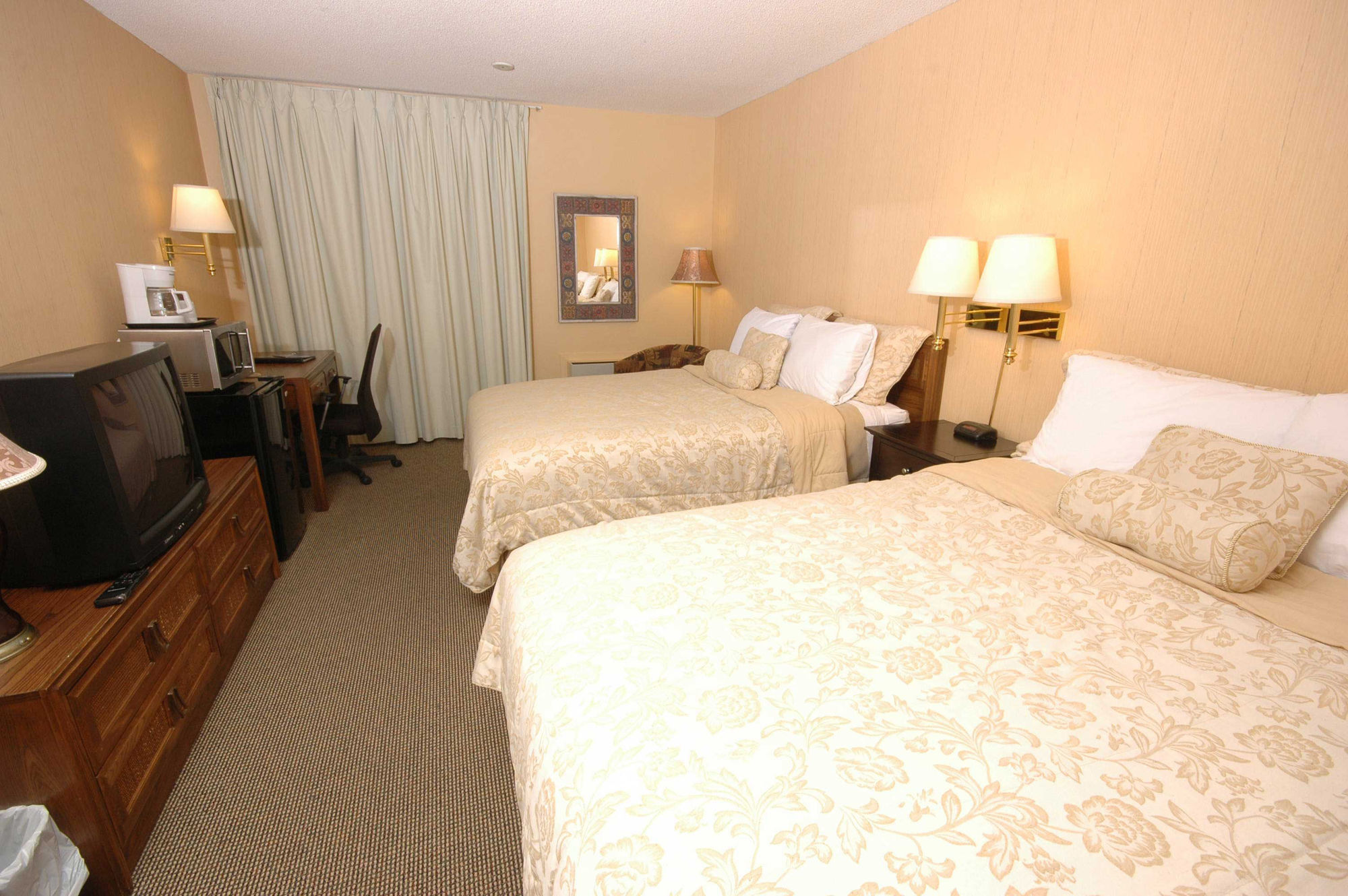 Days Inn By Wyndham Kingston Buitenkant foto